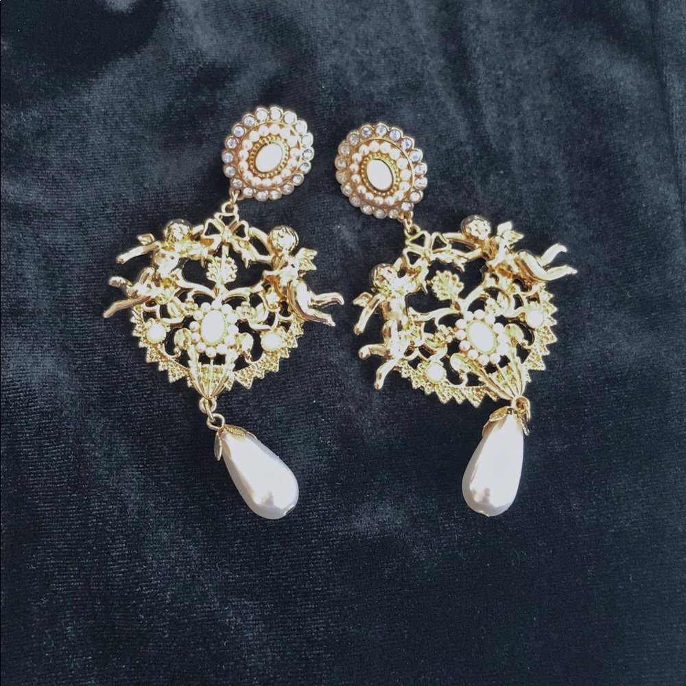 Pearl and diamond statement earrings